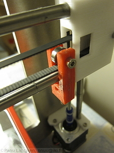 Belt tensioner