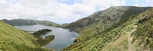 Lagoa do Fogo panoraama 01