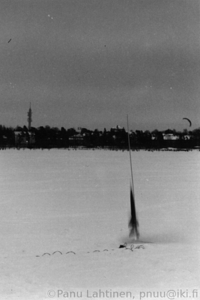 2-stage rocket lift-off crop