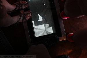 CN Tower - hissin lattia