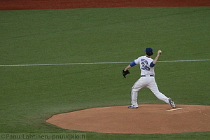 Baseball - Hutchison syottaa 1