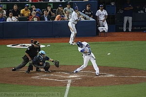 Baseball - Encarnacion osuu