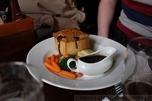 02 - Stake and ale pie