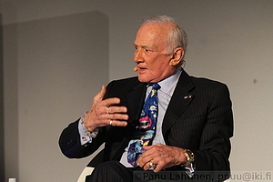Buzz Aldrin 3