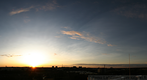 Panoraama helmiaispilvista