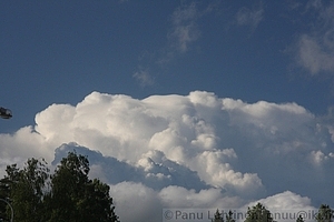 Cumulonimbus calvus pileus 1